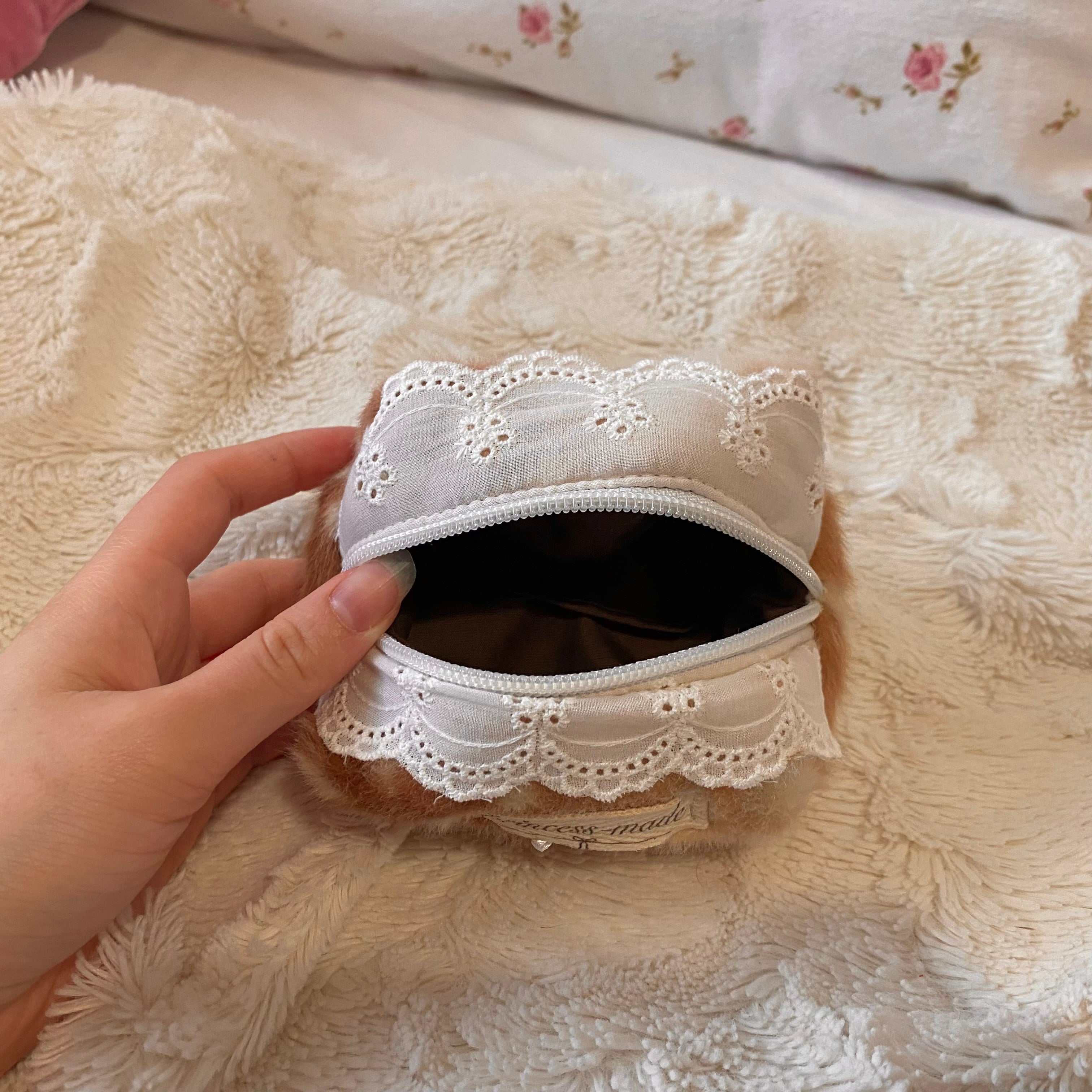 The Mini Pouch